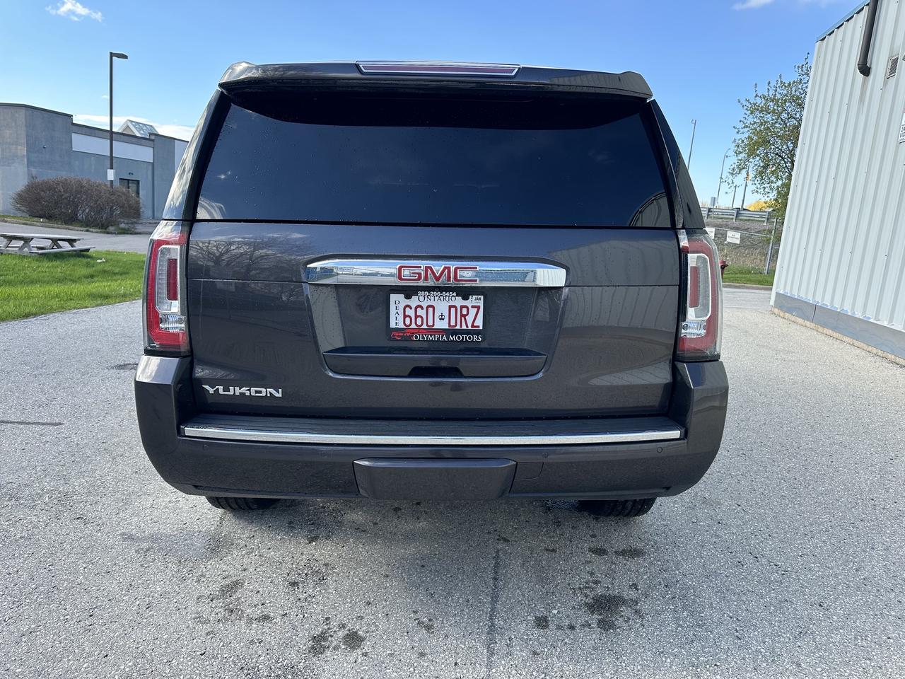 2017 GMC Yukon Denali Photo