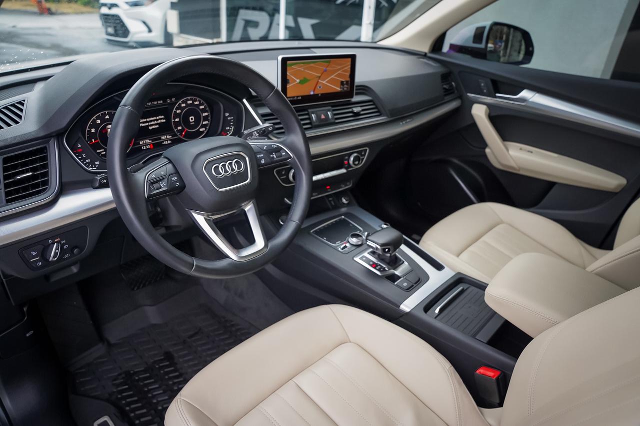 2020 Audi Q5 Premium Plus Photo