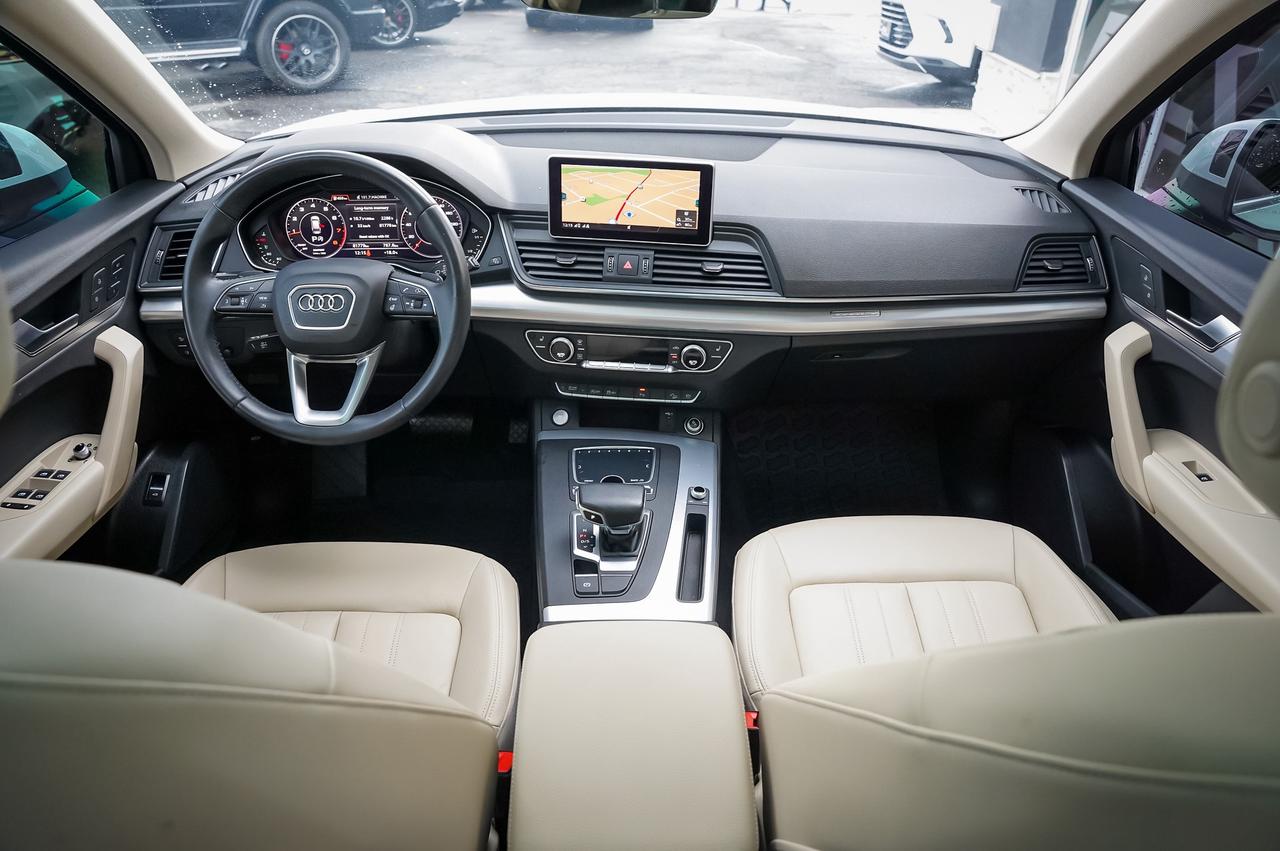 2020 Audi Q5 Premium Plus Photo