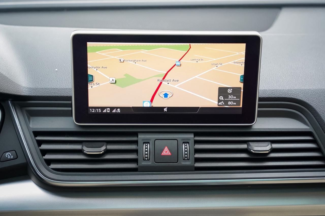 2020 Audi Q5 Premium Plus Photo