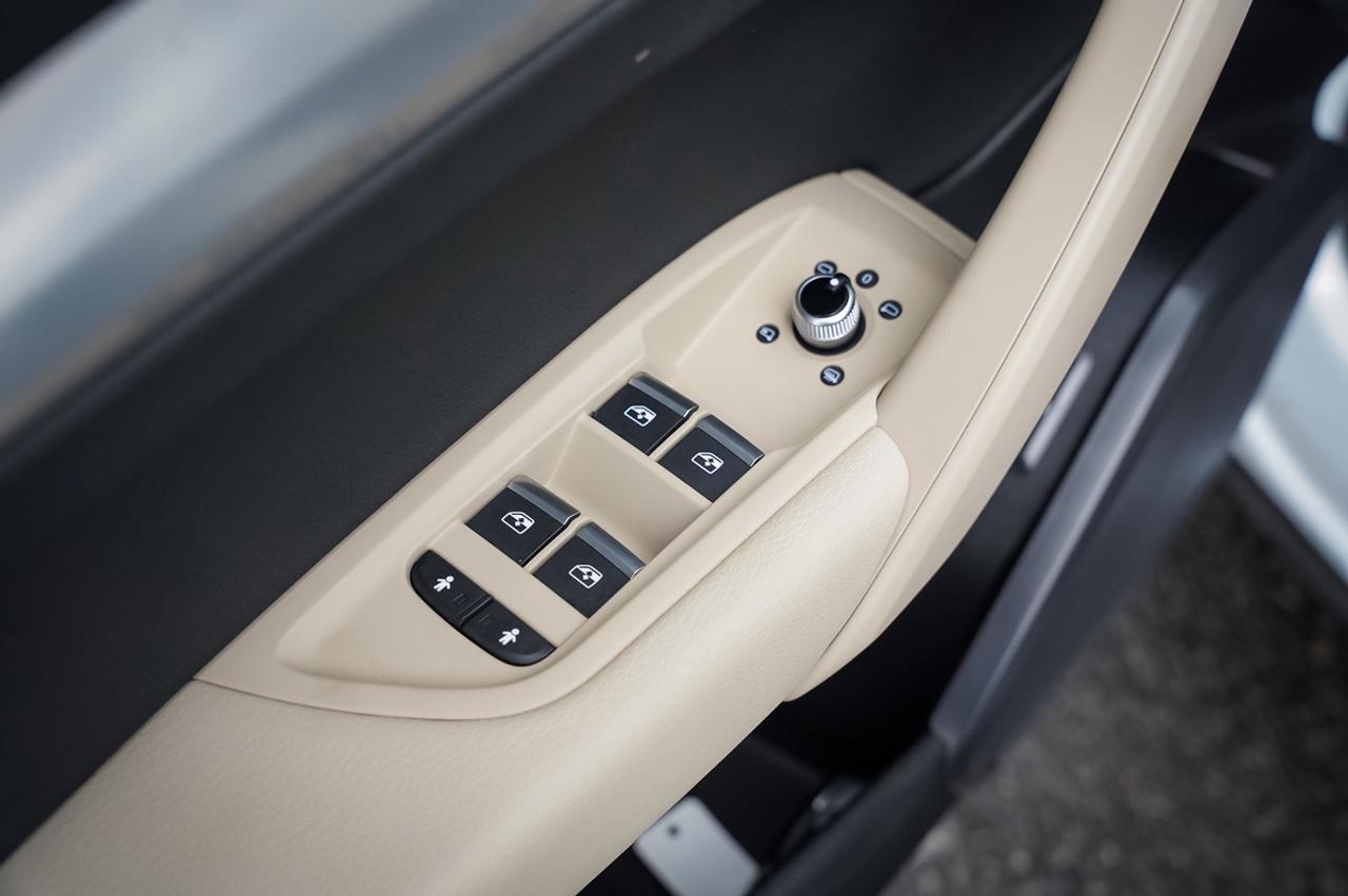 2020 Audi Q5 Premium Plus Photo