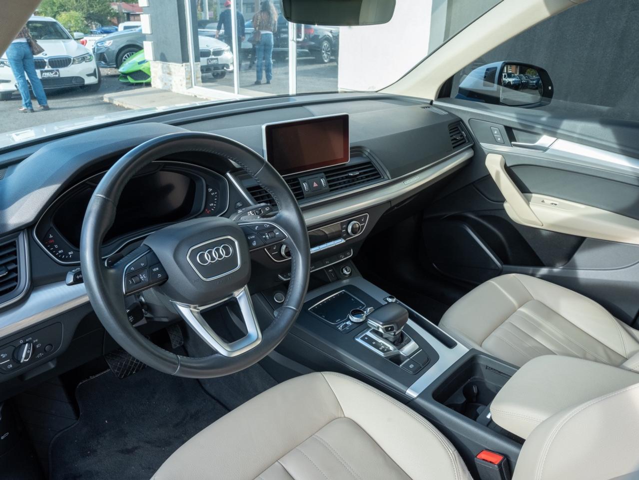 2020 Audi Q5 Premium Plus Photo