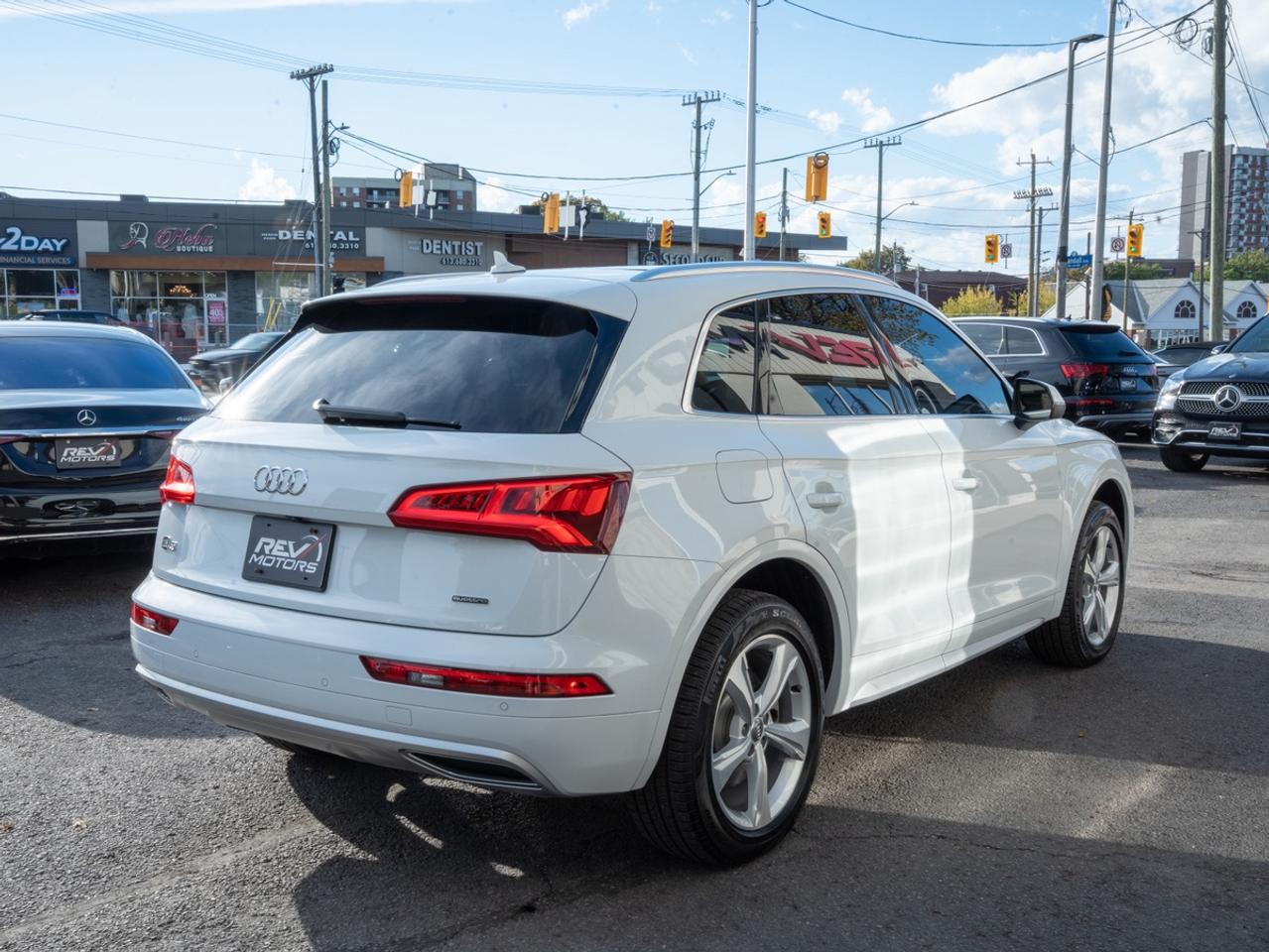 2020 Audi Q5 Premium Plus Photo