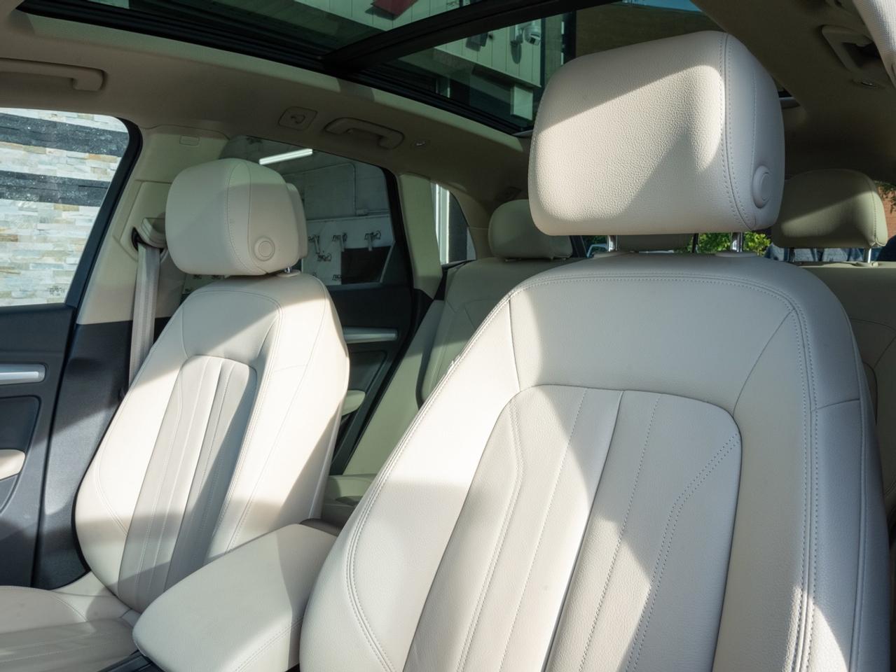 2020 Audi Q5 Premium Plus Photo