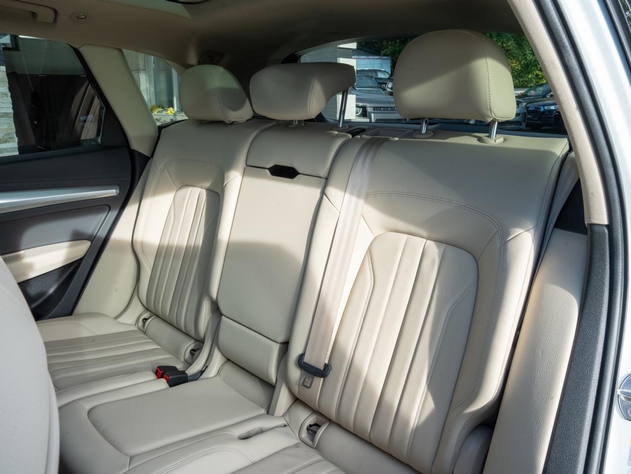 2020 Audi Q5 Premium Plus Photo