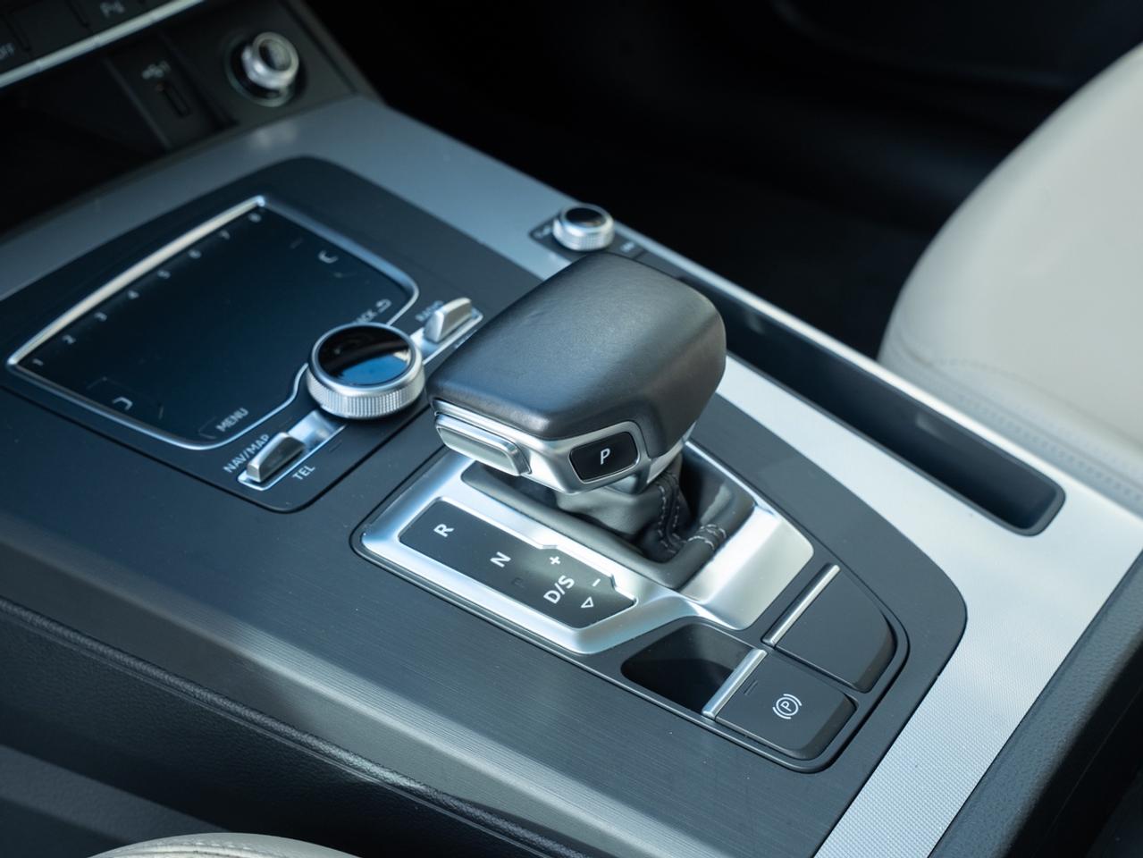 2020 Audi Q5 Premium Plus Photo