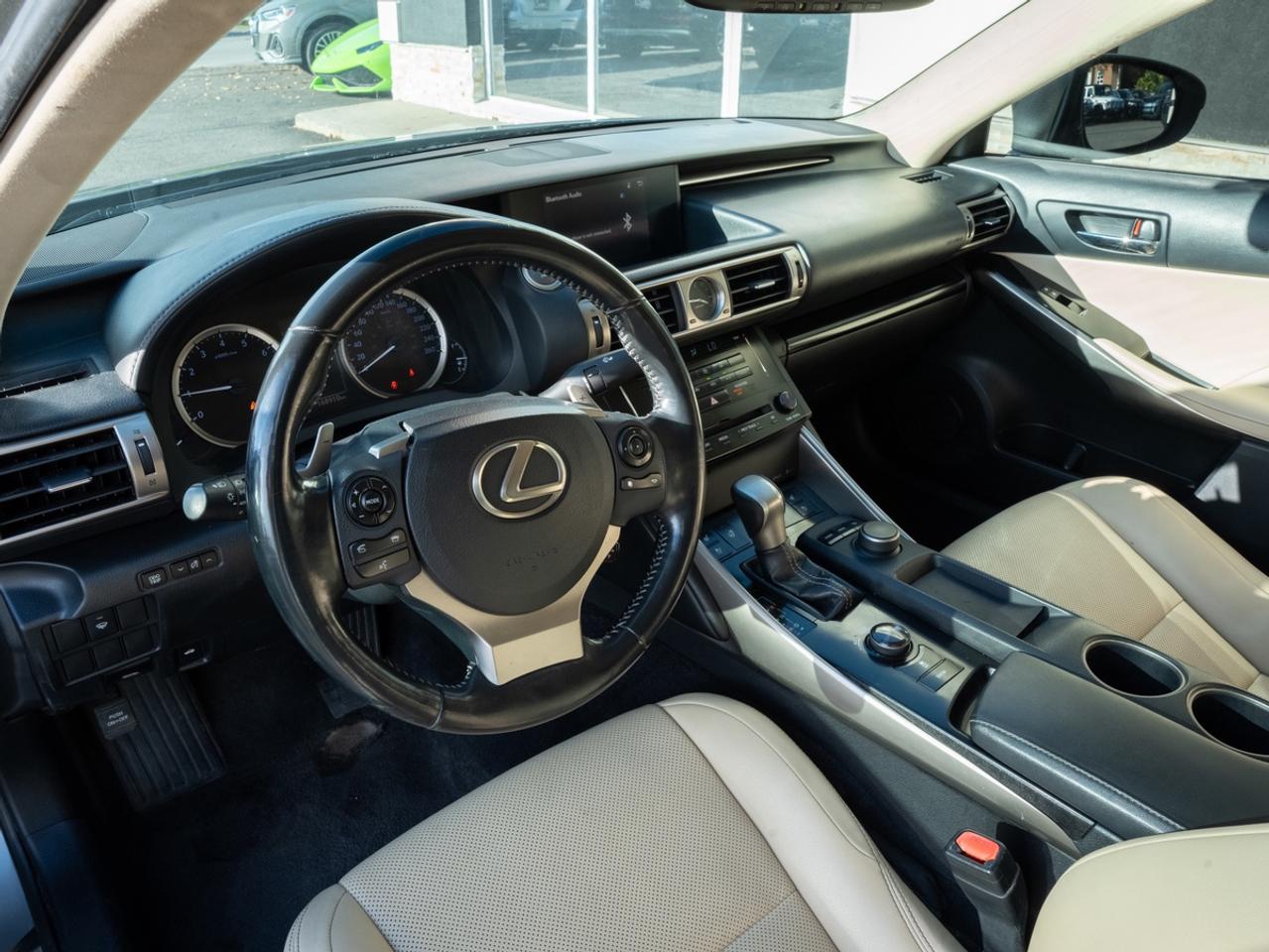 2014 Lexus IS 250 | AWD | Bluetooth Photo