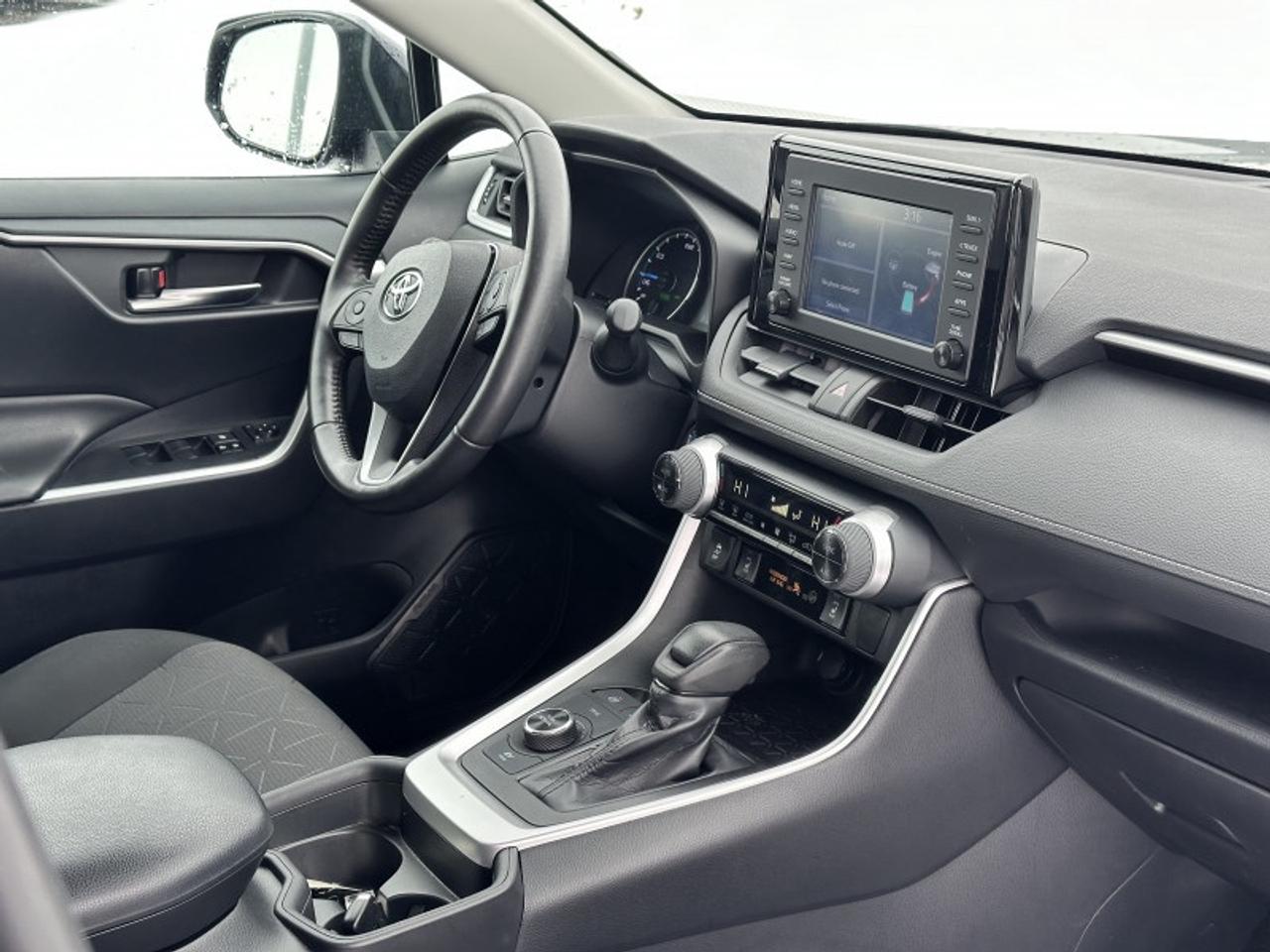 2019 Toyota RAV4 Hybrid XLE Photo