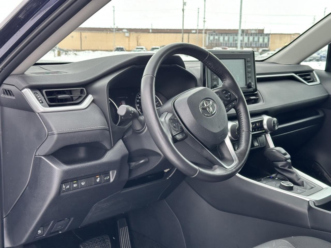 2019 Toyota RAV4 Hybrid XLE Photo