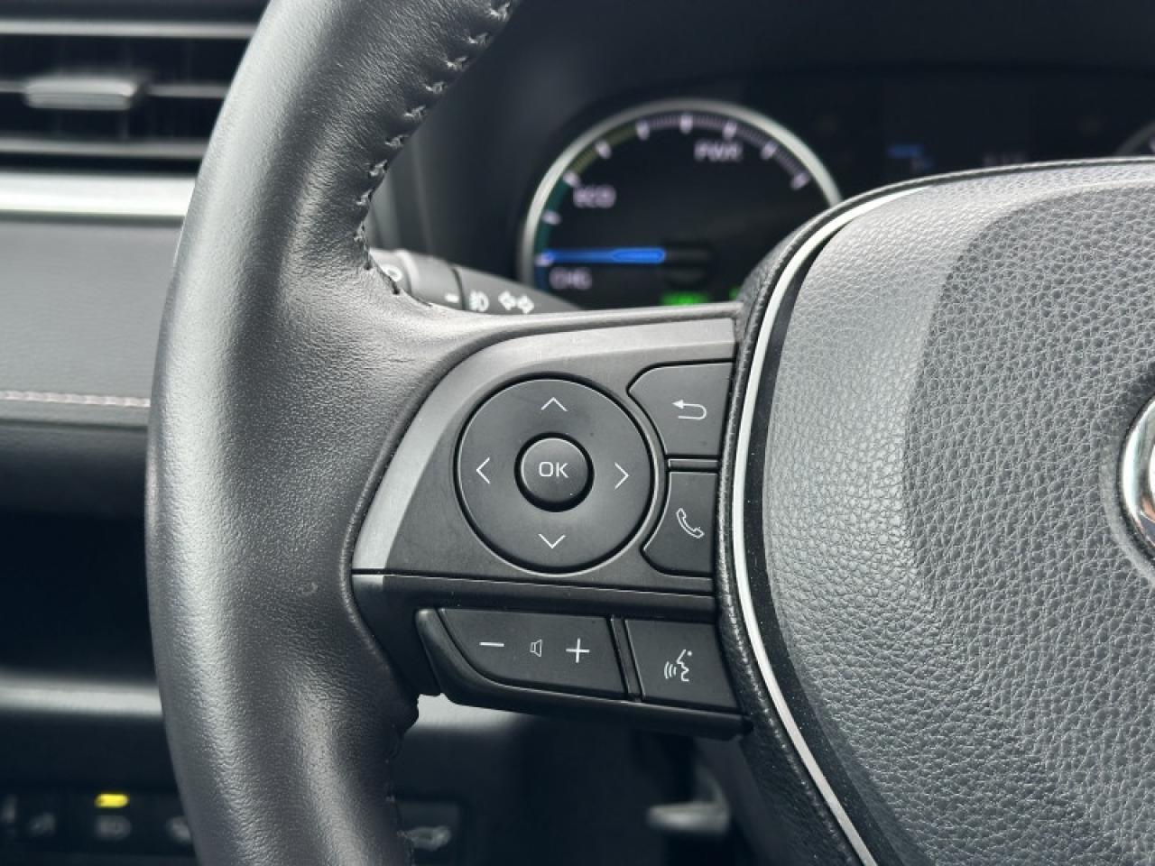 2019 Toyota RAV4 Hybrid XLE Photo