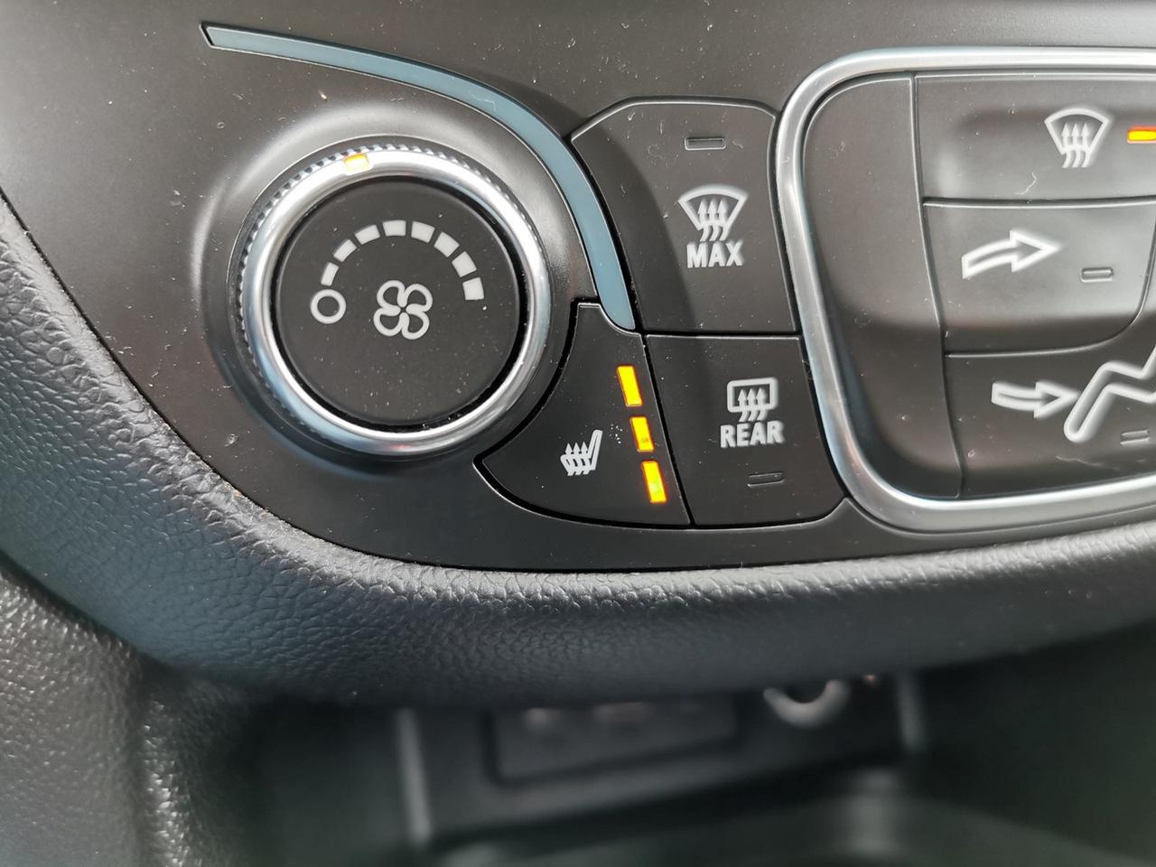 2019 Chevrolet Equinox LT Photo