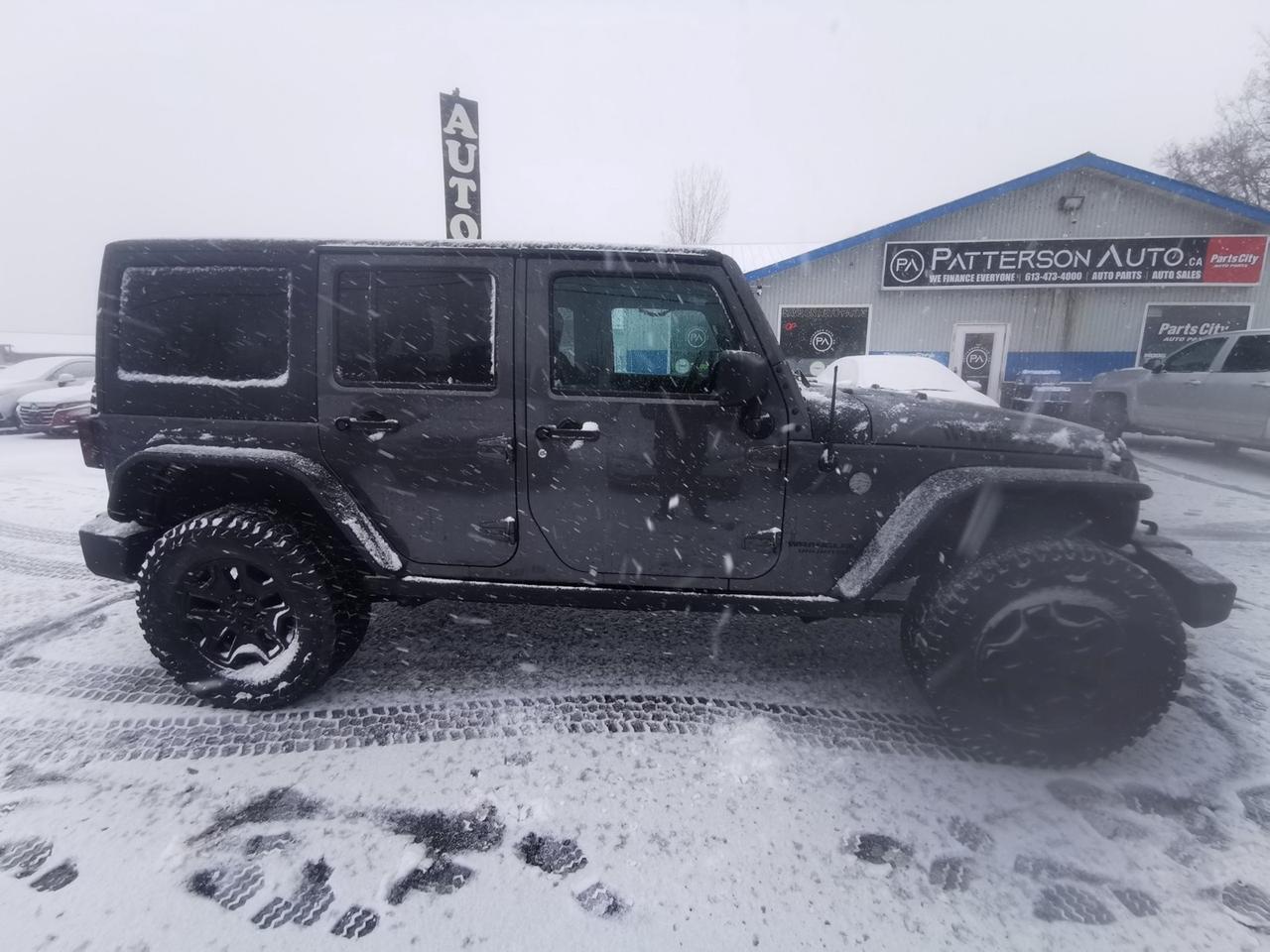 2017 Jeep Wrangler UNLIMITED SPORT Photo