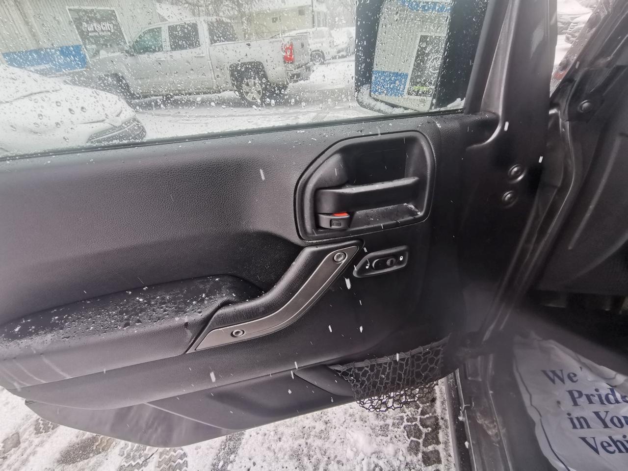 2017 Jeep Wrangler UNLIMITED SPORT Photo