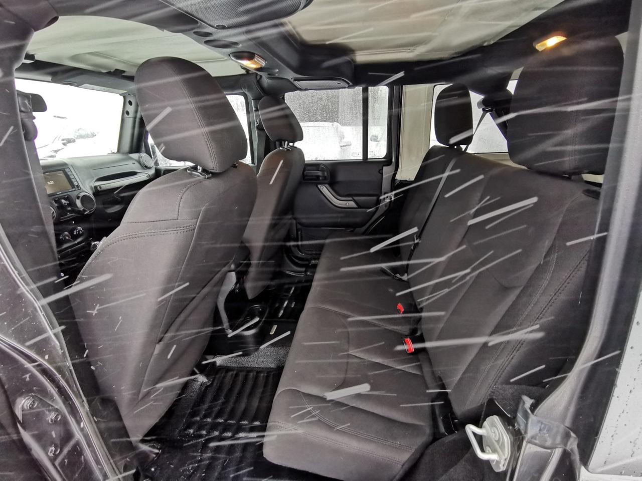 2017 Jeep Wrangler UNLIMITED SPORT Photo