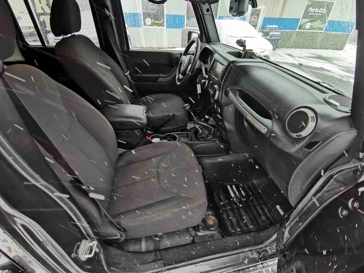 2017 Jeep Wrangler UNLIMITED SPORT Photo