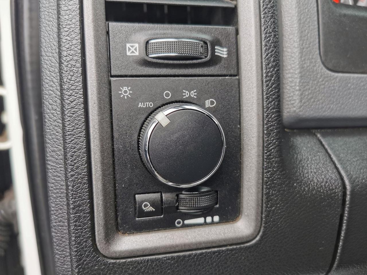 2013 RAM 2500 Tradesman  SWB Photo