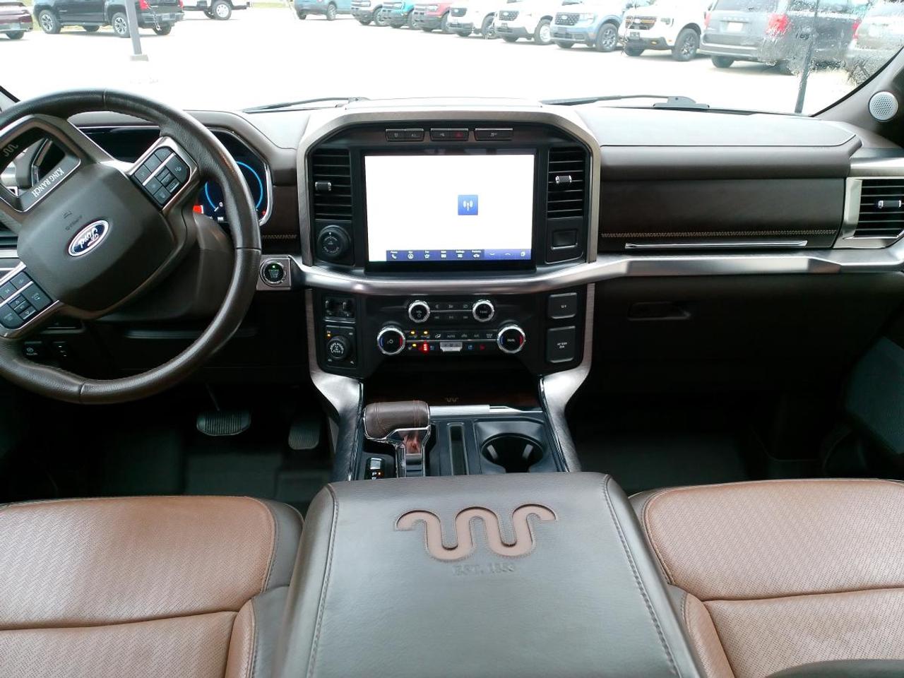 2022 Ford F-150 HYBRID King Ranch 4WD SuperCrew 5.5' Box Photo4