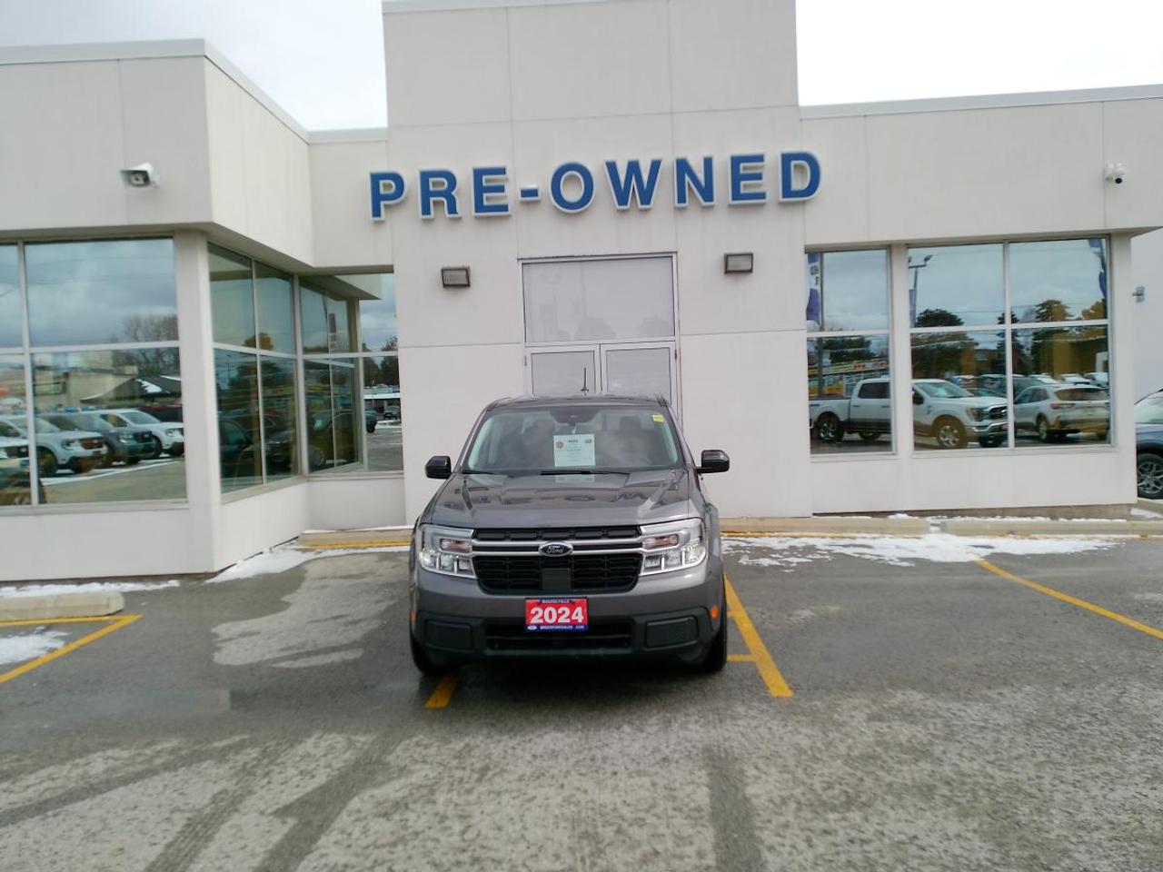 2024 Ford Maverick Hybrid LARIAT FWD SuperCrew Photo2