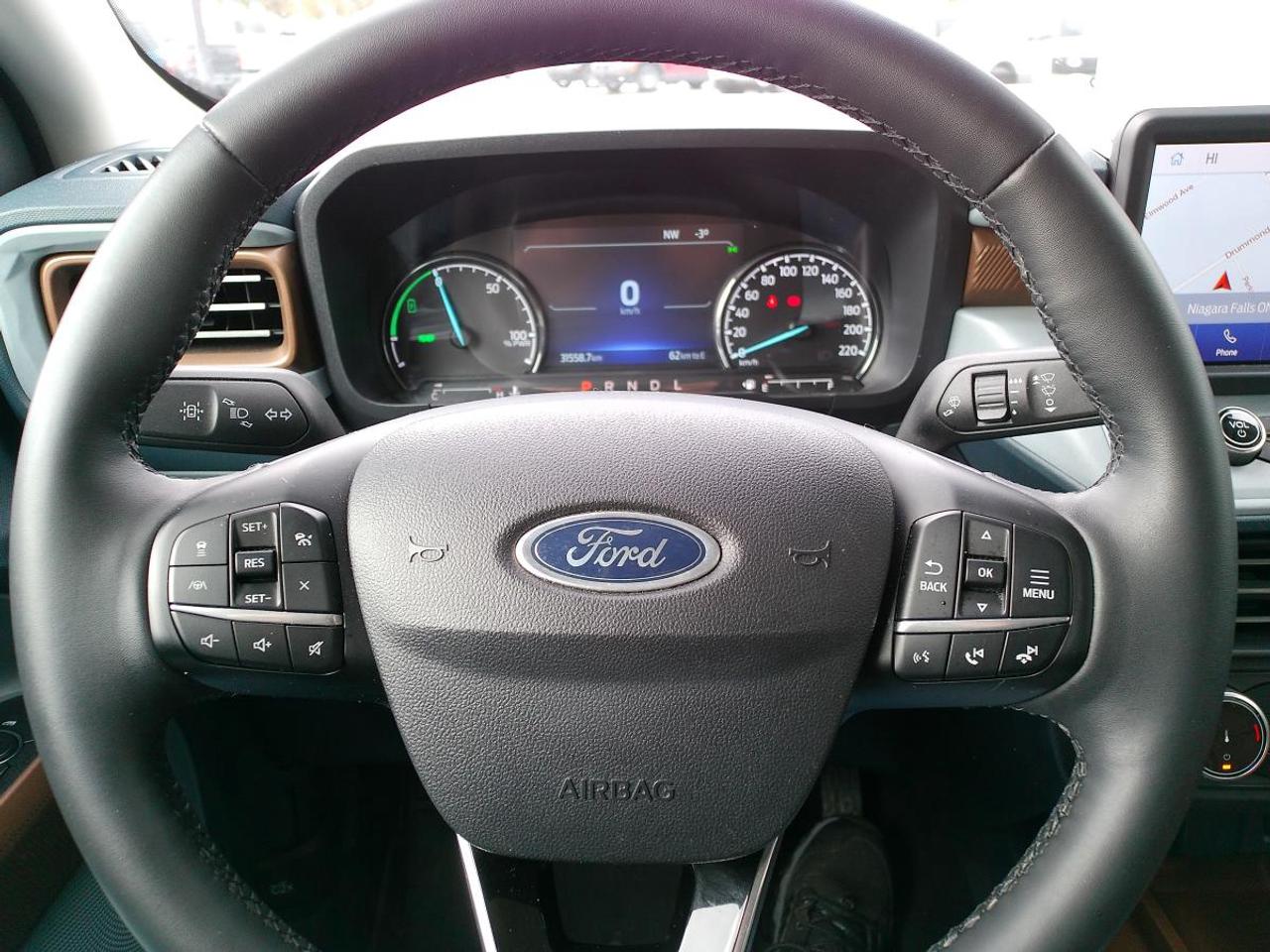 2024 Ford Maverick Hybrid LARIAT FWD SuperCrew Photo3