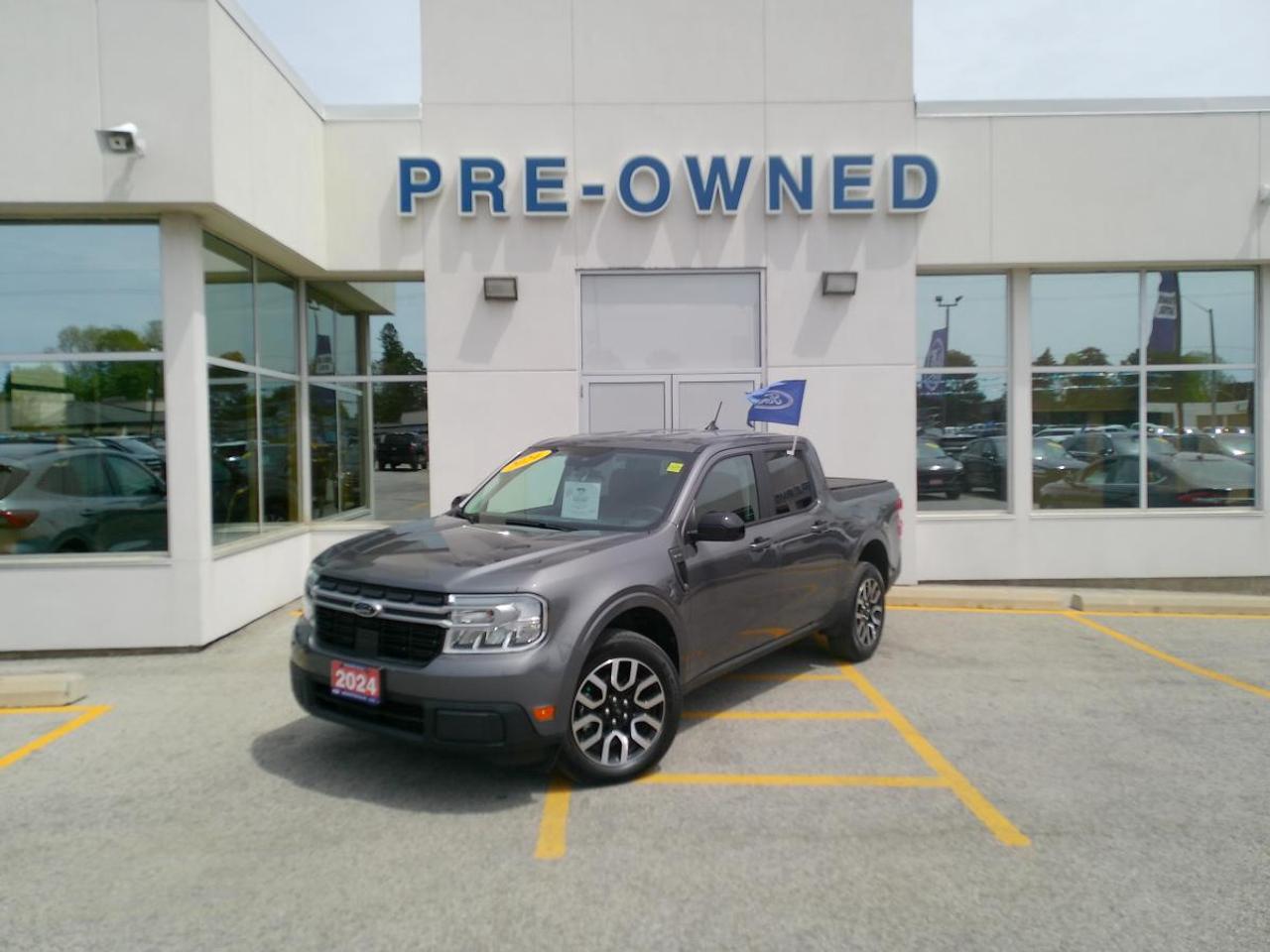 2024 Ford Maverick Hybrid LARIAT FWD SuperCrew Photo0