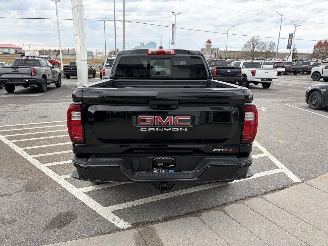 2024 GMC Canyon AT4 Photo