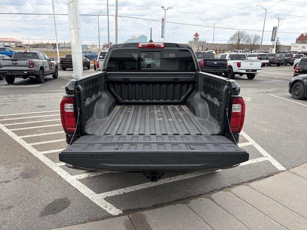 2024 GMC Canyon AT4 Photo