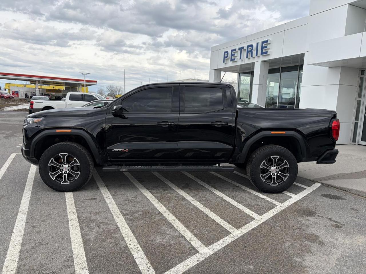 2024 GMC Canyon AT4 Photo