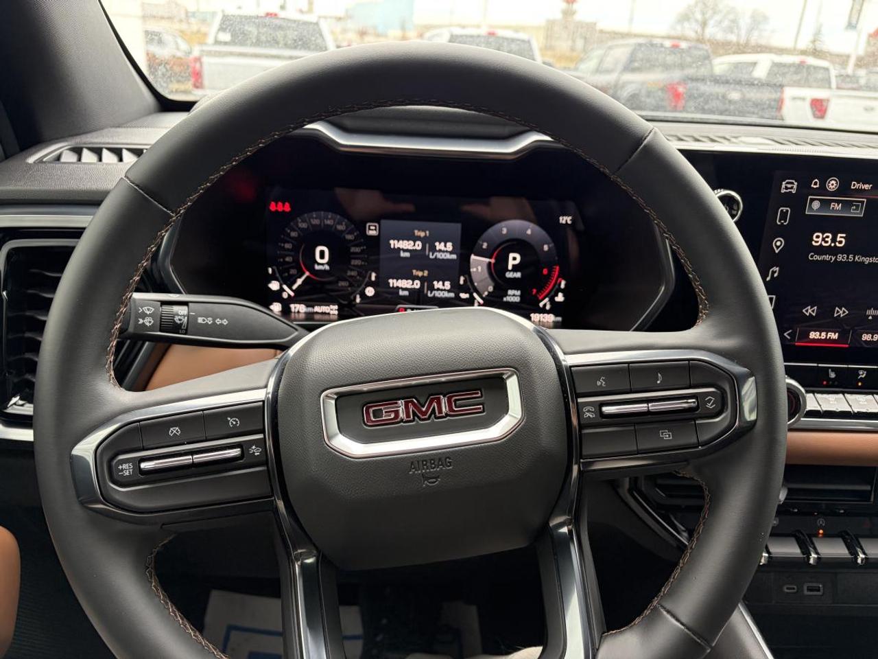 2024 GMC Canyon AT4 Photo