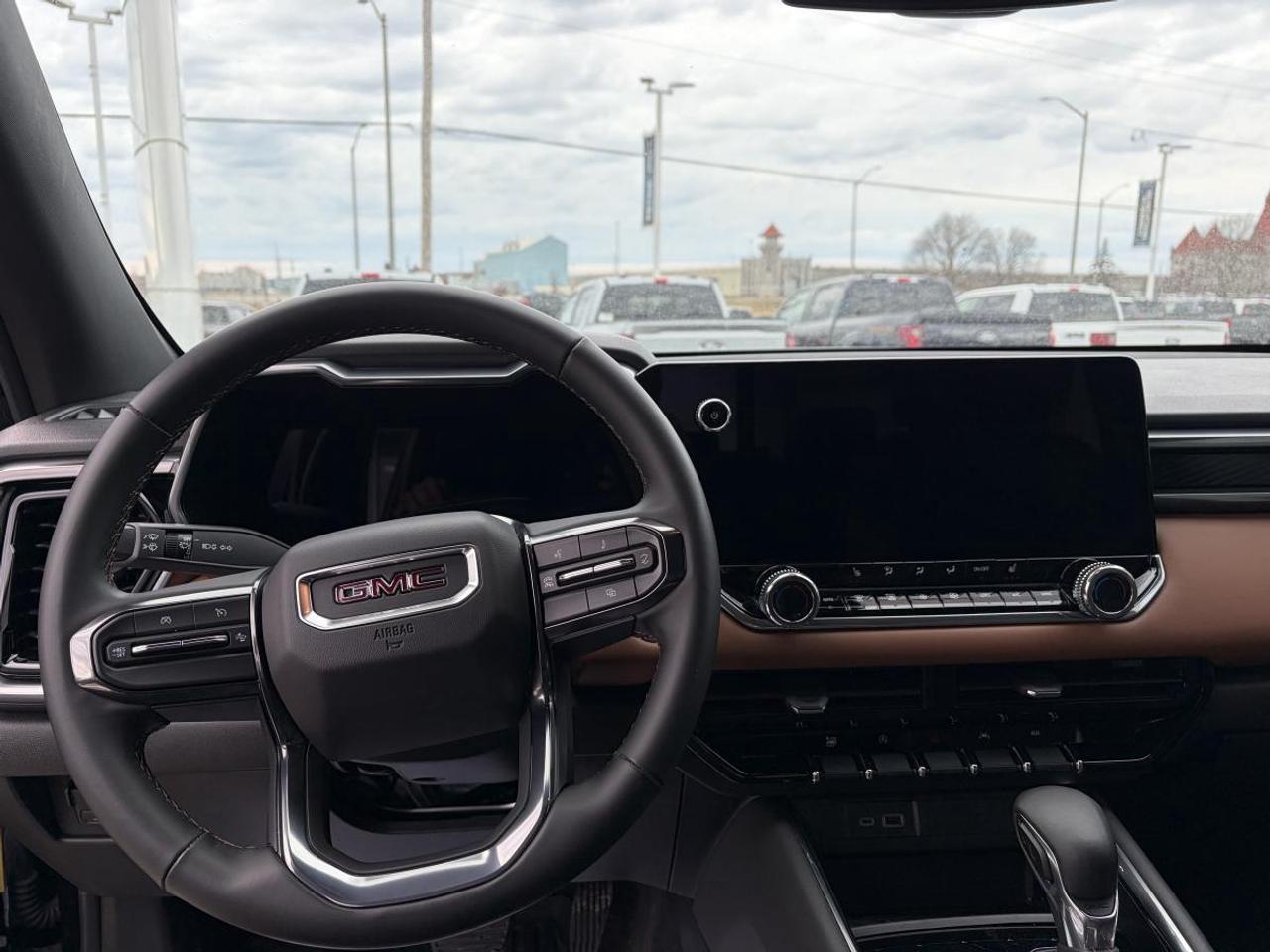 2024 GMC Canyon AT4 Photo