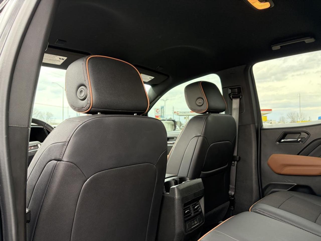 2024 GMC Canyon AT4 Photo