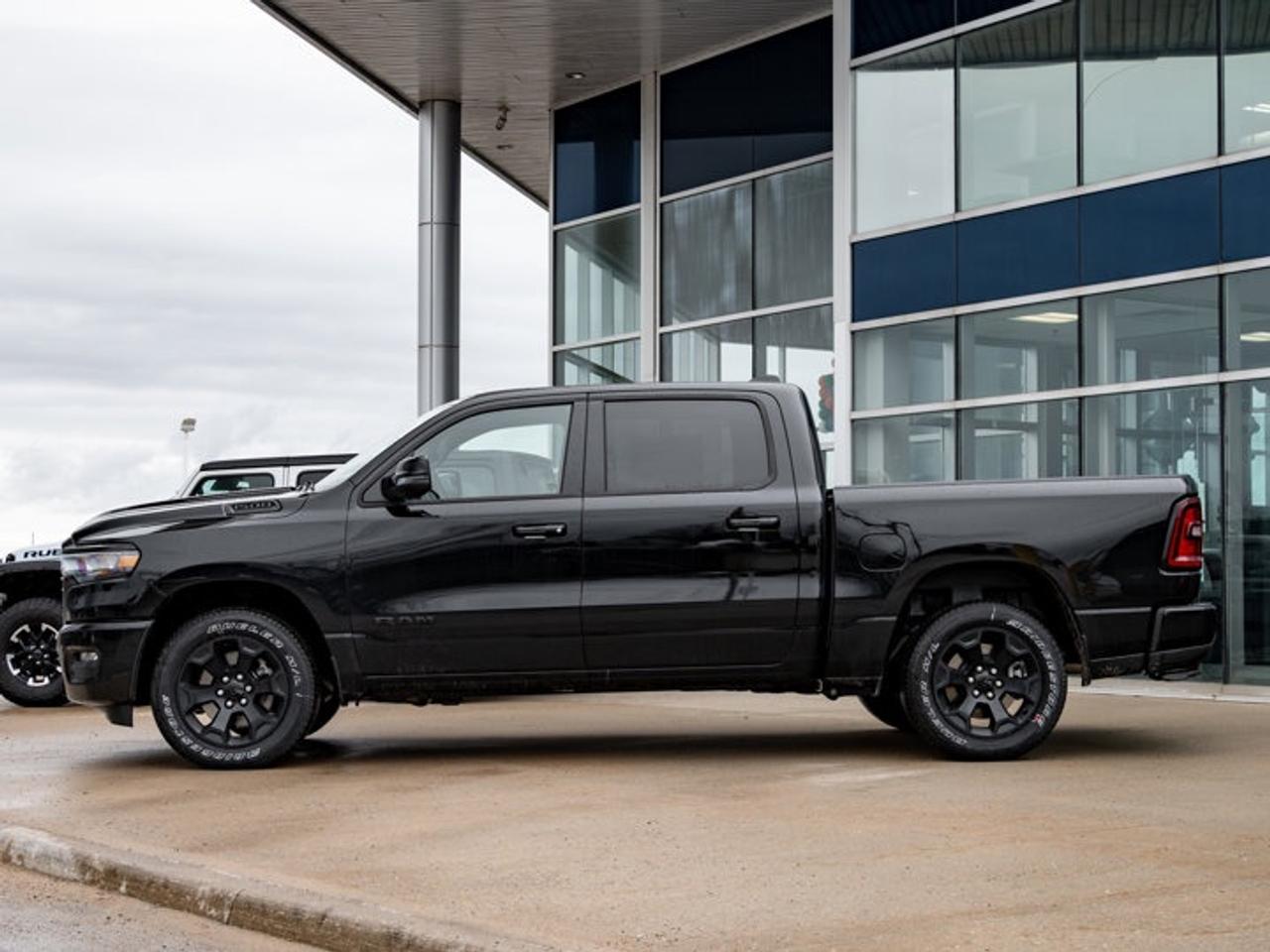 2026 RAM 1500 SPORT Photo4