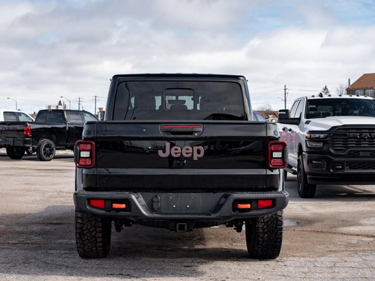 2022 Jeep Gladiator Mojave Photo