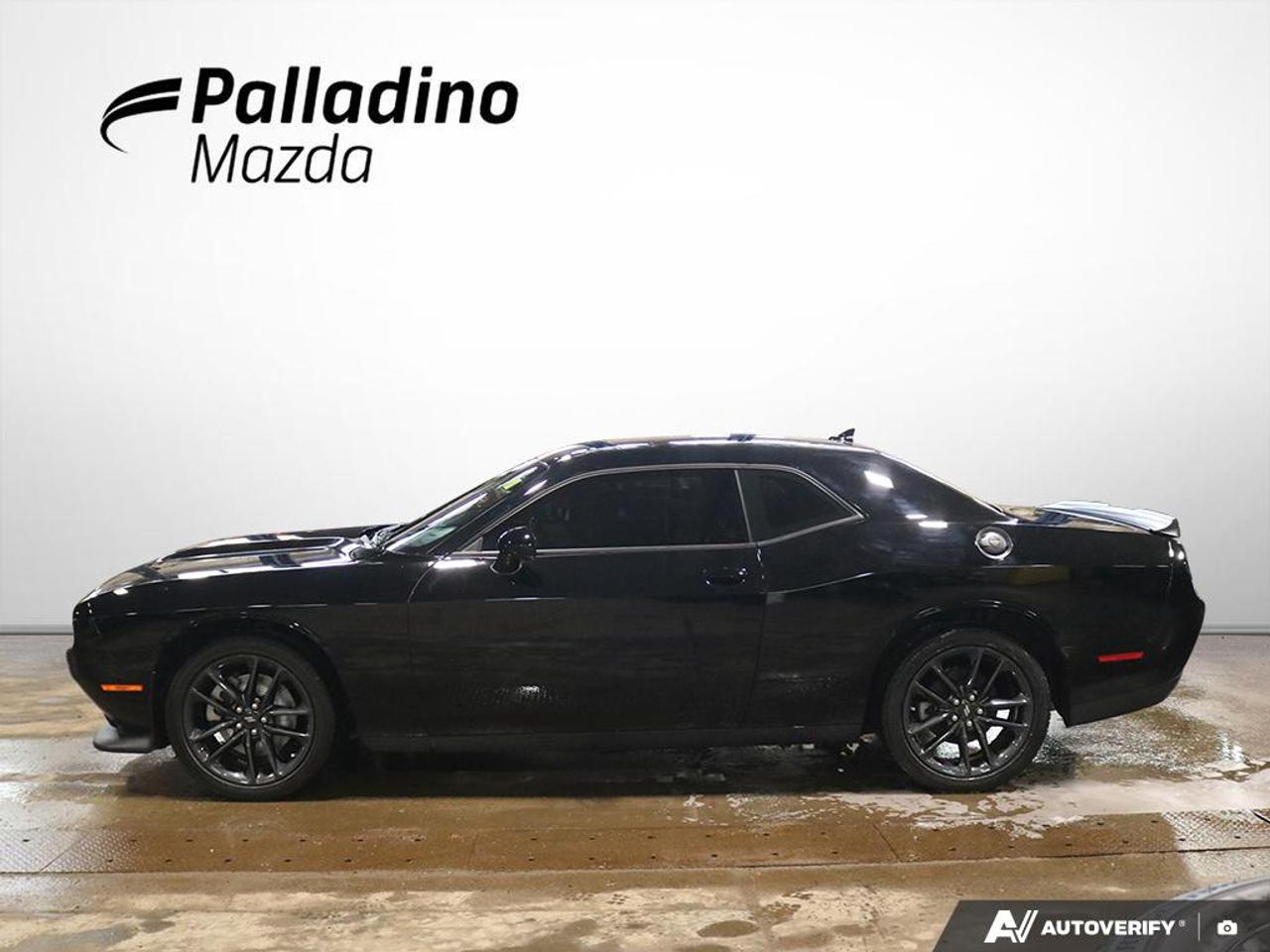2023 Dodge Challenger GT Photo2
