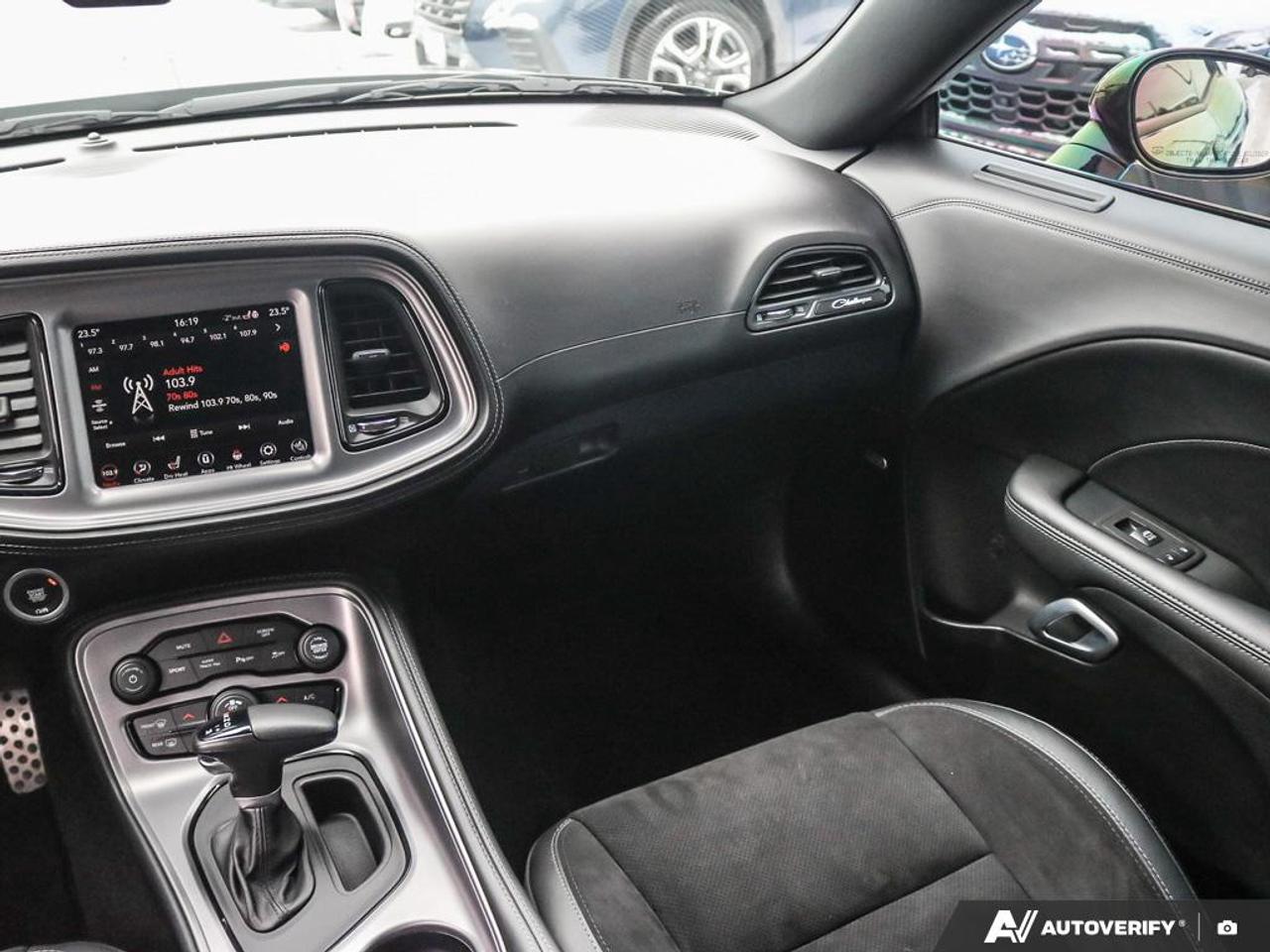 2023 Dodge Challenger GT Photo