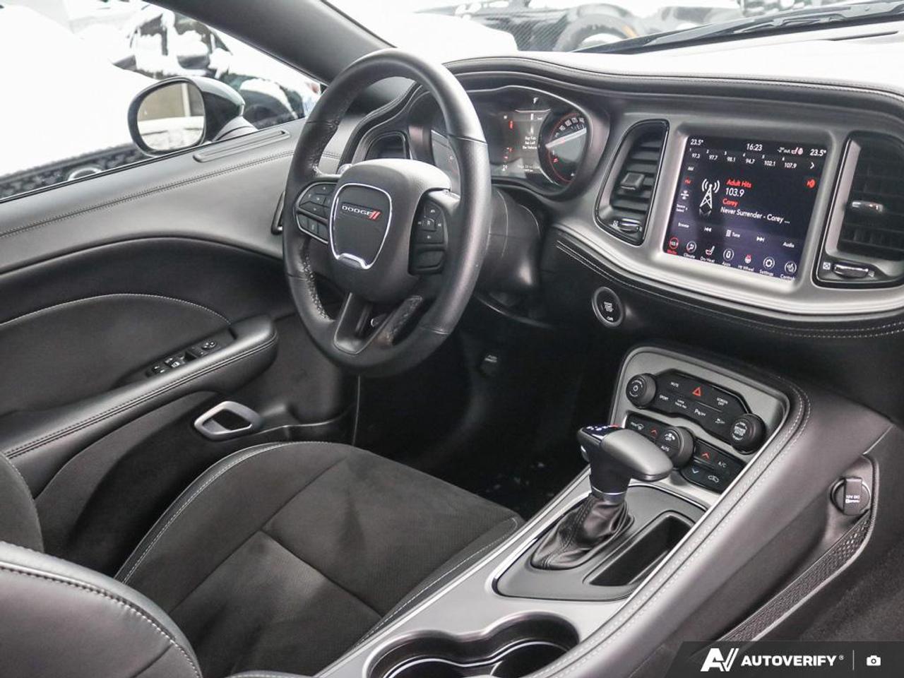 2023 Dodge Challenger GT Photo