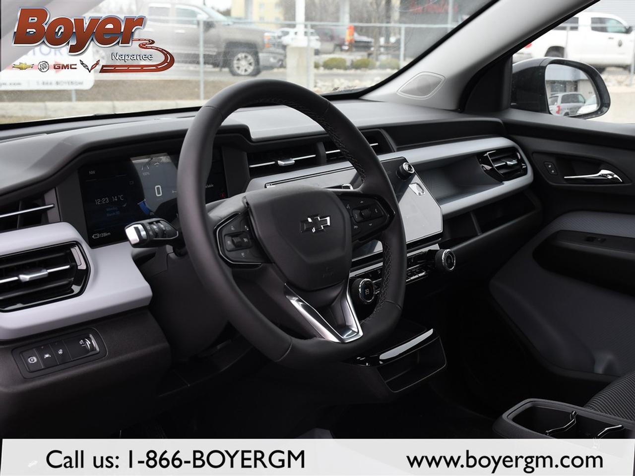 2027 Chevrolet Bolt FWD 4dr LT Photo