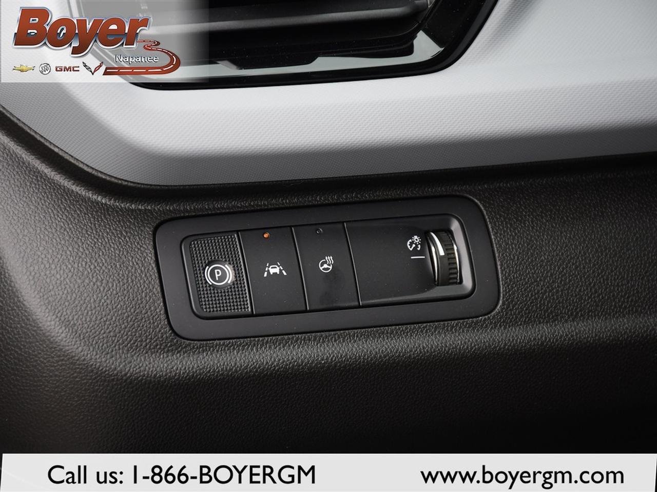 2027 Chevrolet Bolt FWD 4dr LT Photo