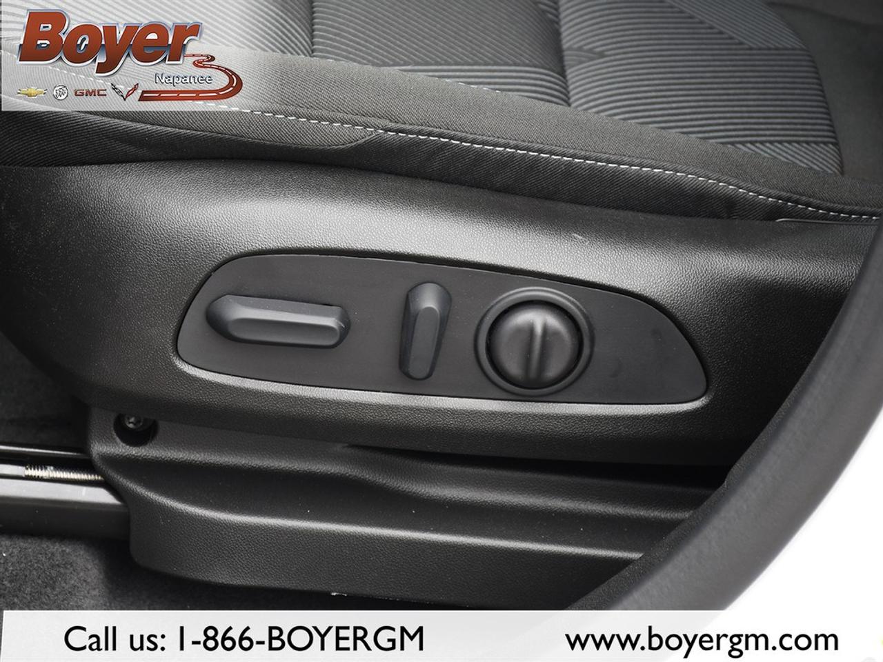 2027 Chevrolet Bolt FWD 4dr LT Photo