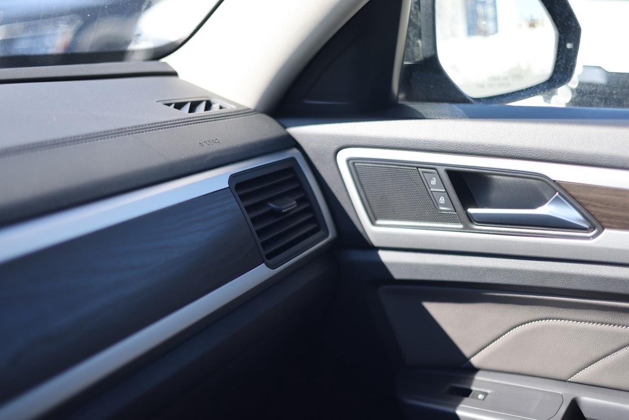 2021 Volkswagen Atlas Comfortline 3.6L 8sp at w/Tip 4MOTION Photo