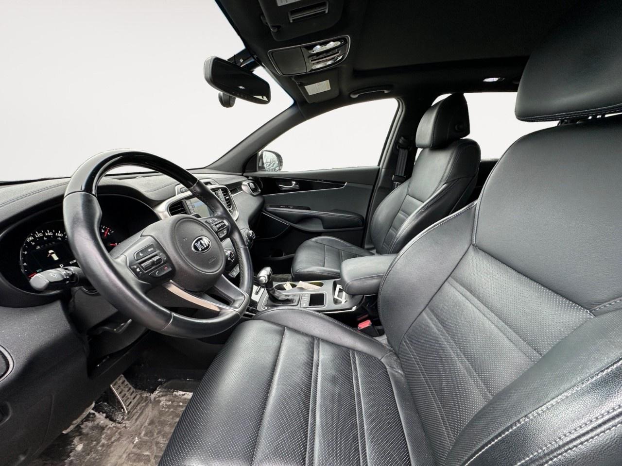 2017 Kia Sorento AWD 4dr SX Turbo Photo