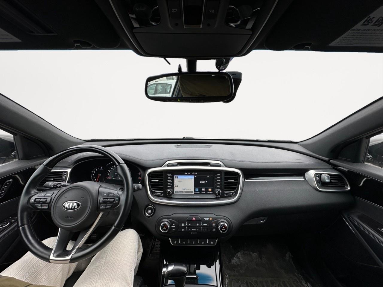 2017 Kia Sorento AWD 4dr SX Turbo Photo