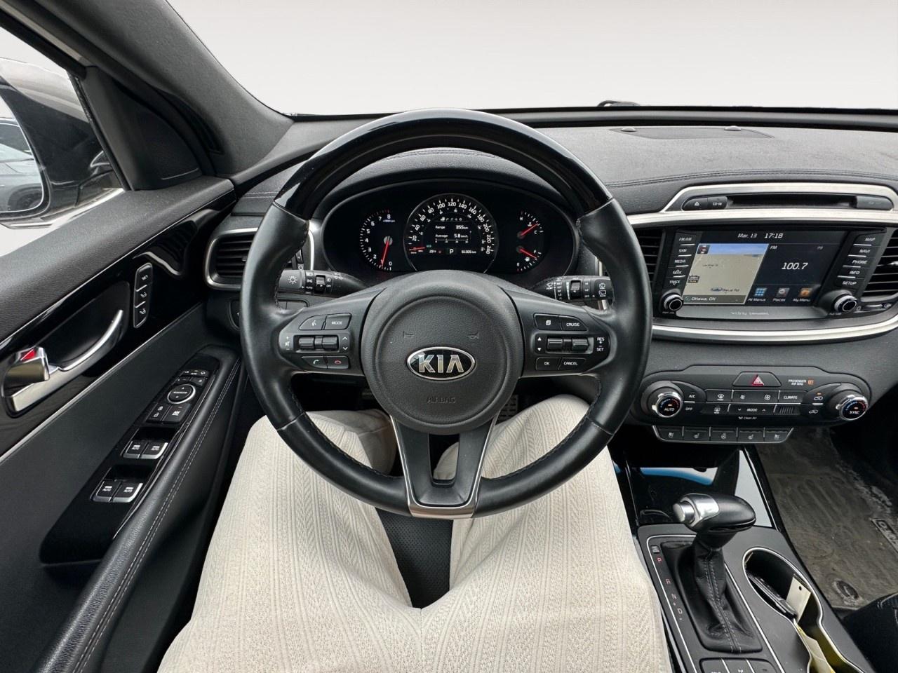 2017 Kia Sorento AWD 4dr SX Turbo Photo