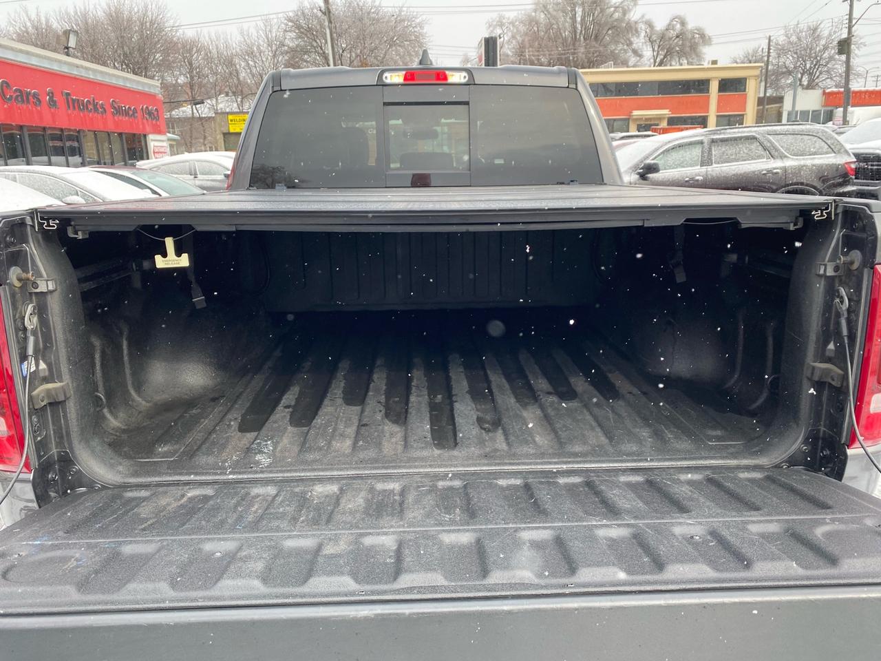 2019 RAM 1500 Laramie | Crew Cab | NAV | Heated/Vented Leather Seats Photo