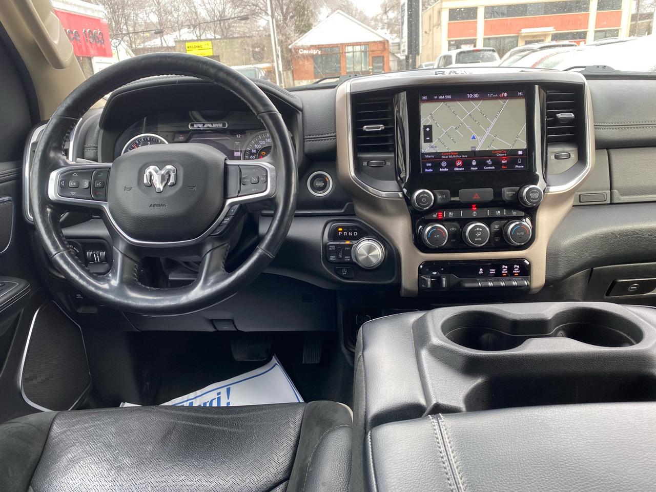 2019 RAM 1500 Laramie | Crew Cab | NAV | Heated/Vented Leather Seats Photo