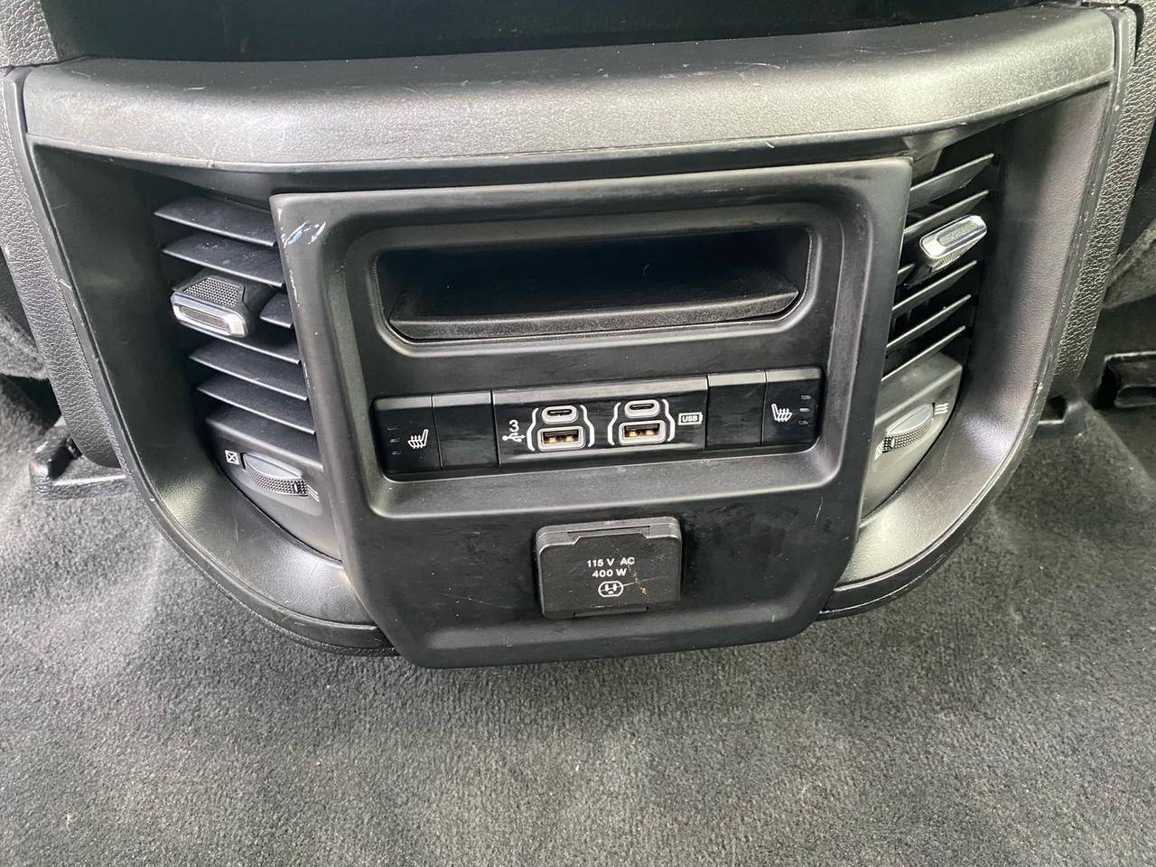 2019 RAM 1500 Laramie | Crew Cab | NAV | Heated/Vented Leather Seats Photo