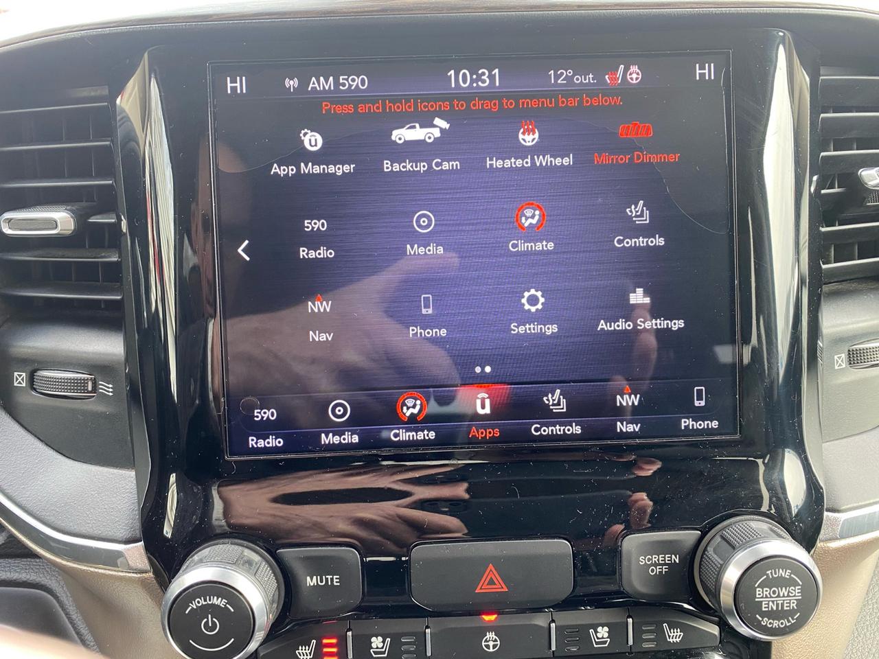 2019 RAM 1500 Laramie | Crew Cab | NAV | Heated/Vented Leather Seats Photo