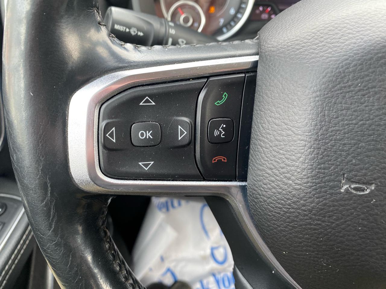 2019 RAM 1500 Laramie | Crew Cab | NAV | Heated/Vented Leather Seats Photo