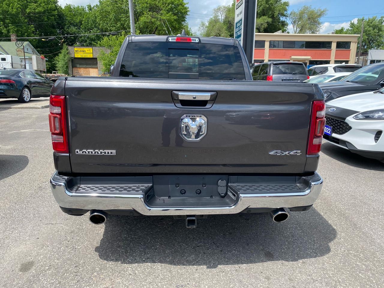 2019 RAM 1500 Laramie | Crew Cab | NAV | Heated/Vented Leather Seats Photo