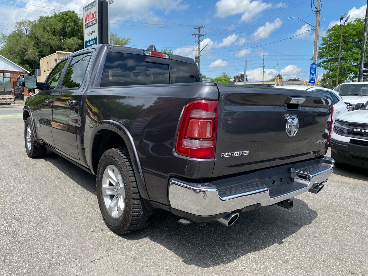 2019 RAM 1500 Laramie | Crew Cab | NAV | Heated/Vented Leather Seats Photo