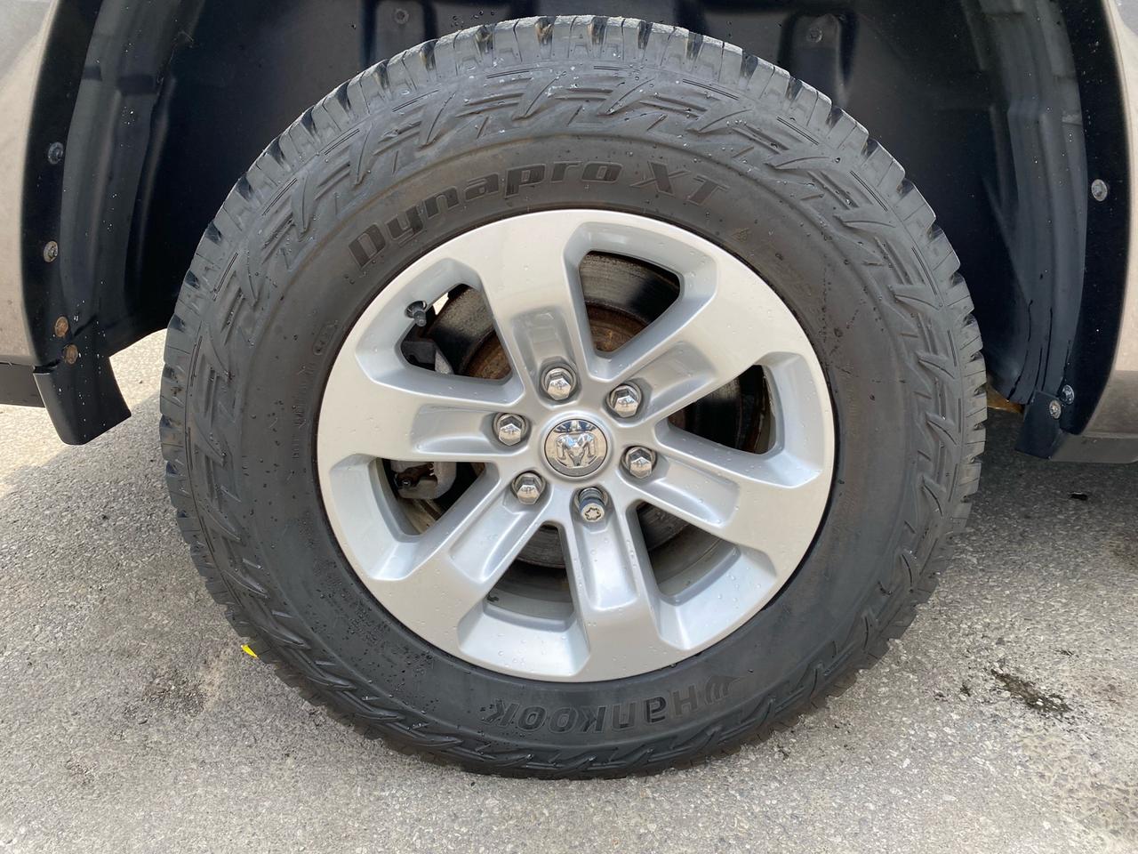 2019 RAM 1500 Laramie | Crew Cab | NAV | Heated/Vented Leather Seats Photo